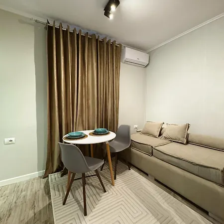 Square 24 Apartment