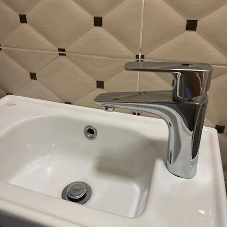Apartment Square 24 *